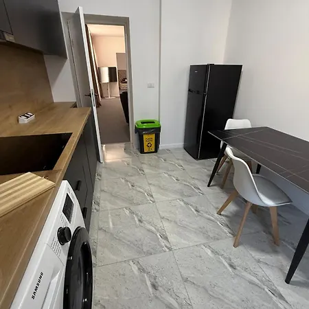 Apartment 9 Curte Parcare Privata Centru Craiova