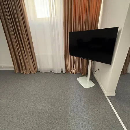 Apartment 9 Curte Parcare Privata Centru Craiova