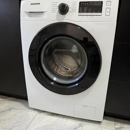 Apartment 9 Curte Parcare Privata Centru